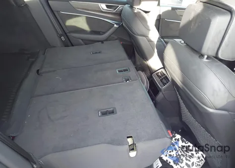 2019 Audi A7 55 Premium z USA, uszkodzony, nr VIN WAUV2AF26KN121066